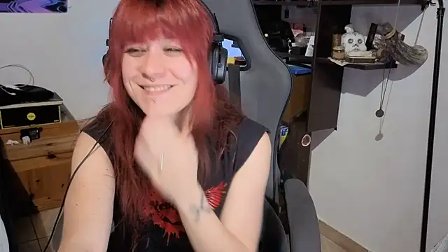 complicata mente online show from November 3, 4:30 pm