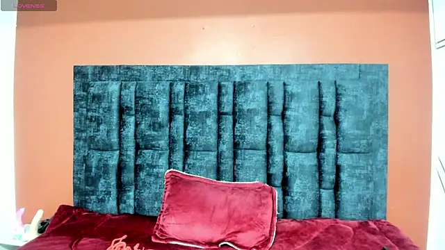 Aurora Doll  online show from November 14, 12:26 pm