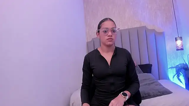 Alahia Baiter online show from December 8, 12:19 pm