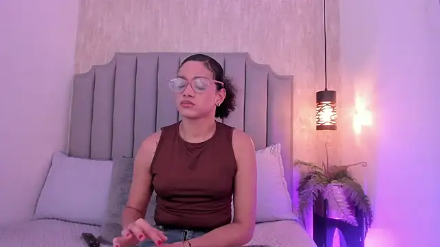 Alahia Baiter online show from March 5, 11:38 am