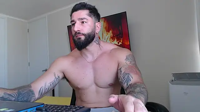 jonhklleyn online show from February 6, 6:44 pm