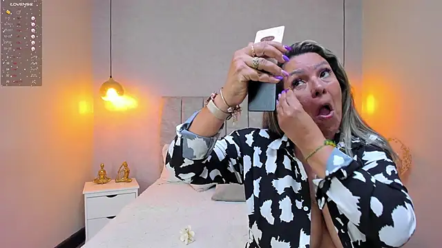 tutu milf online show from February 8, 6:55 pm