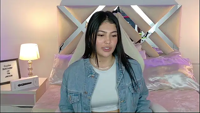 Mara Saenzz online show from January 10, 7:25 am