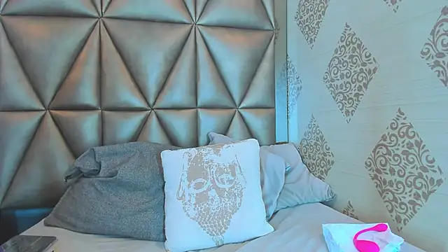 Corina Taylor  online show from January 7, 11:45 am