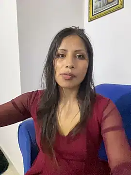 Snapshot of Jade_Zephyra chatting on December 6, 1:07 am Jade Zephyra online show from December 6, 1:07 am