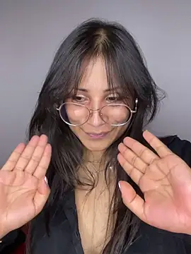 Snapshot of Jade_Zephyra chatting on February 18, 2:59 am Jade Zephyra online show from February 18, 2:59 am