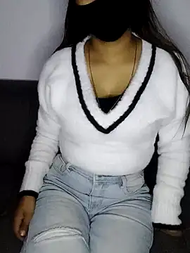 Snapshot of Surbhi_Ji chatting on December 11, 6:14 am Surbhi Ji online show from December 11, 6:14 am