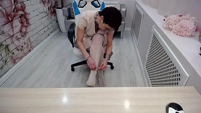 Cutie Asya online show from February 13, 8:17 am