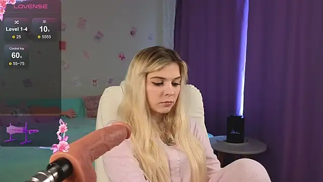 Snapshot of Kate_Legend chatting on September 14, 2:33 am Kate Legend online show from September 14, 2:33 am