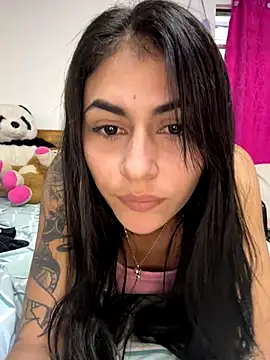 emilie xx  online show from October 1, 8:04 pm