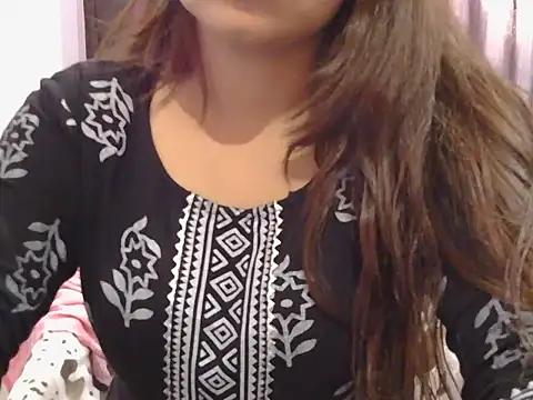 Snapshot of cutie-taara chatting on March 12, 8:51 am cutie-taara online show from March 12, 8:51 am