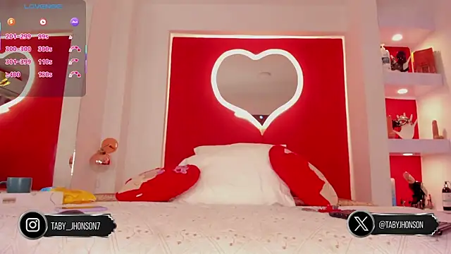 TabyJhonson online show from October 11, 1:31 pm