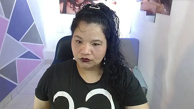 Snapshot of may_prg chatting on December 11, 4:42 pm may prg online show from December 11, 4:42 pm