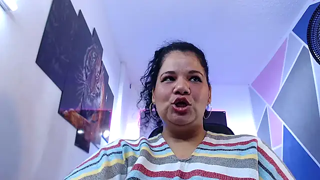 Snapshot of may_prg chatting on January 17, 1:57 am may prg online show from January 17, 1:57 am