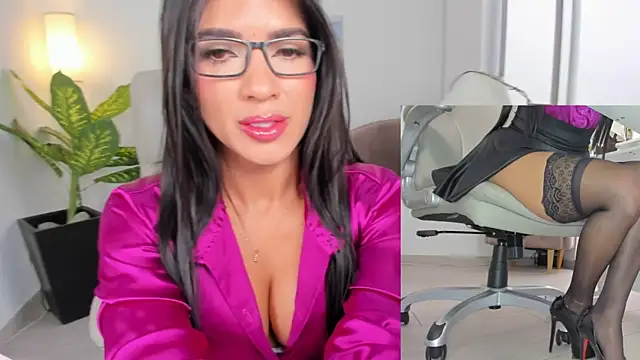 kimberly  online show from February 3, 7:21 pm