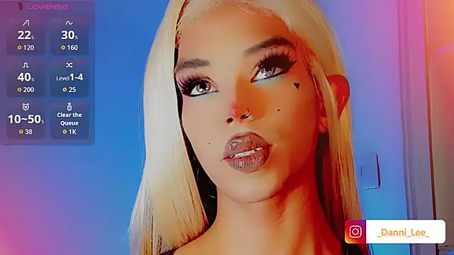 DanniLee  online show from November 1, 10:12 pm