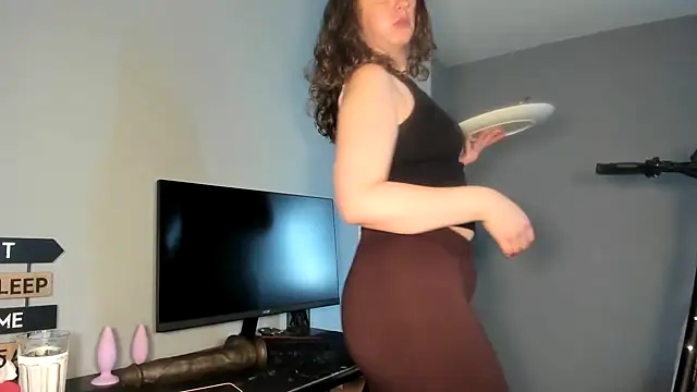 ENGLISHEMILY 69 online show from March 10, 11:53 am