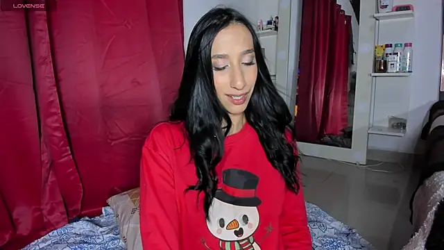 Snapshot of Carol_M8 chatting on December 12, 3:21 am Carol M8 online show from December 12, 3:21 am