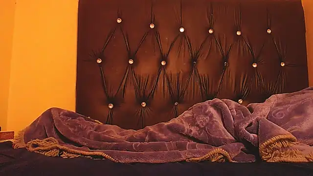 Snapshot of SexinessBae chatting on February 20, 2:07 am SexinessBae online show from February 20, 2:07 am