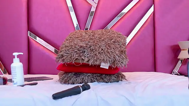 Snapshot of RebecaRelish chatting on January 29, 7:04 am RebecaRelish online show from January 29, 7:04 am