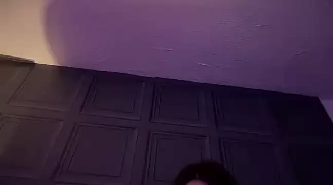 Snapshot of curvybabesx1 chatting on March 16, 10:53 pm curvybabesx1 online show from March 16, 10:53 pm