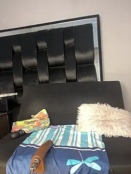 chiquimaturesexy online show from March 14, 9:21 pm