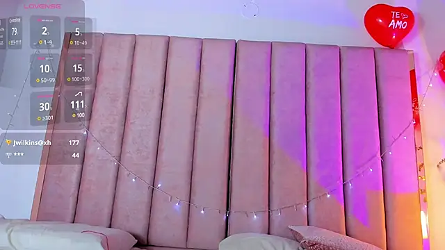 VICTORIA RASH online show from February 14, 8:26 pm