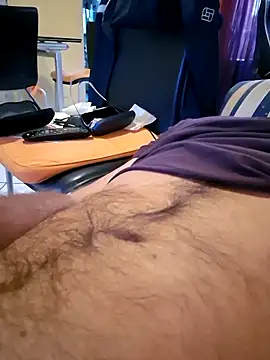 Snapshot of 1talianBeutifulCock chatting on February 18, 10:55 am 1talianBeutifulCock online show from February 18, 10:55 am