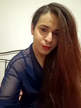 Snapshot of perla97 chatting on December 12, 1:06 pm perla97 online show from December 12, 1:06 pm