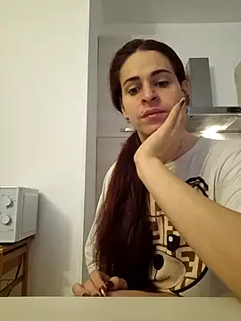 Snapshot of perla97 chatting on October 26, 1:50 pm perla97 online show from October 26, 1:50 pm