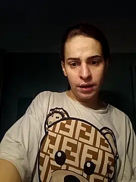 Snapshot of perla97 chatting on December 20, 6:15 pm perla97 online show from December 20, 6:15 pm