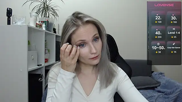 Sunny bunny6 online show from February 1, 11:48 pm