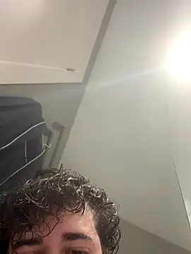 Snapshot of Your_femboy24 chatting on October 4, 8:18 pm Your femboy24 online show from October 4, 8:18 pm