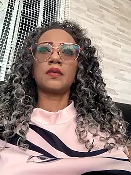 Amaliu  online show from March 10, 3:30 pm