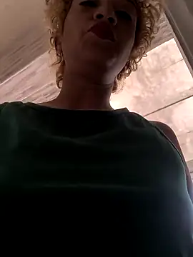 Amaliu  online show from December 18, 2:45 pm