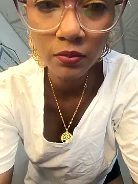 Amaliu  online show from February 14, 2:03 pm