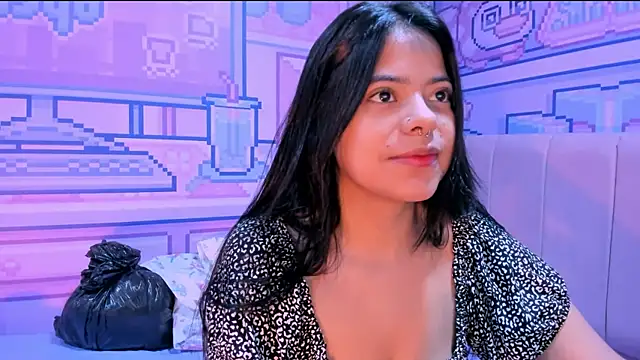 Snapshot of _18alice chatting on December 4, 7:17 am 18alice online show from December 4, 7:17 am