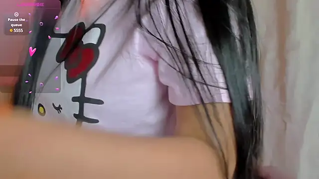 Snapshot of _18alice chatting on December 12, 2:48 am 18alice online show from December 12, 2:48 am