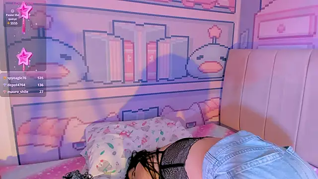 Snapshot of _18alice chatting on December 18, 5:15 am 18alice online show from December 18, 5:15 am