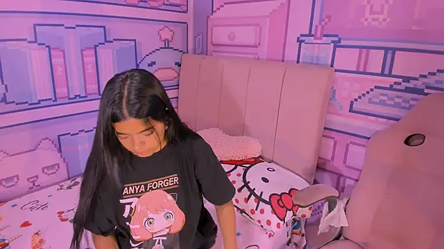 Snapshot of _18alice chatting on February 12, 10:35 am 18alice online show from February 12, 10:35 am