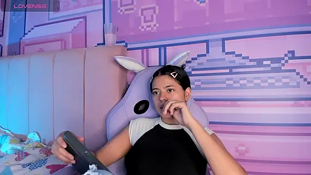 Snapshot of _18alice chatting on March 2, 8:37 pm 18alice online show from March 2, 8:37 pm