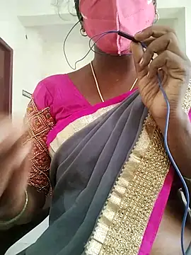 Snapshot of Preethytamilsexy chatting on December 23, 4:43 am Preethytamilsexy online show from December 23, 4:43 am