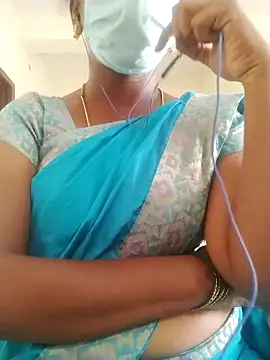 Snapshot of Preethytamilsexy chatting on April 25, 4:15 am Preethytamilsexy online show from April 25, 4:15 am