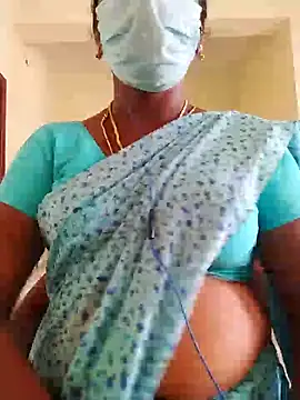 Snapshot of Preethytamilsexy chatting on May 8, 7:57 am Preethytamilsexy online show from May 8, 7:57 am