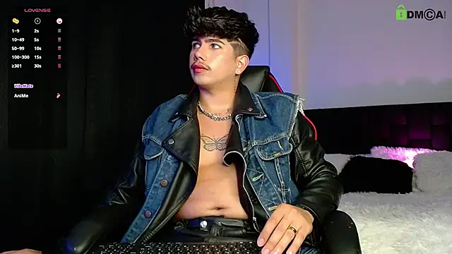 Snapshot of LyleBennett_ chatting on September 11, 12:49 pm LyleBennett online show from September 11, 12:49 pm