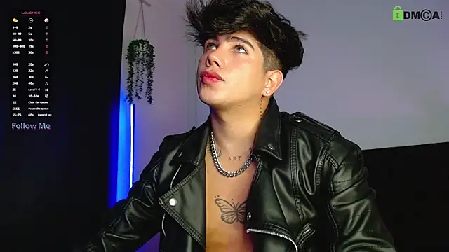 Snapshot of LyleBennett_ chatting on October 2, 1:07 pm LyleBennett online show from October 2, 1:07 pm