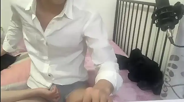 Snapshot of TGH521 chatting on January 7, 8:13 am TGH521 online show from January 7, 8:13 am