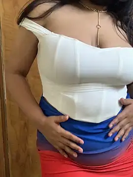 Snapshot of Doodhwaali chatting on February 22, 7:25 pm Doodhwaali online show from February 22, 7:25 pm