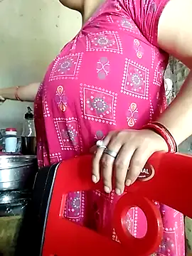 BERRY 00 online show from February 15, 6:55 am