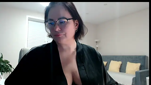 Nora Star online show from March 30, 7:59 pm